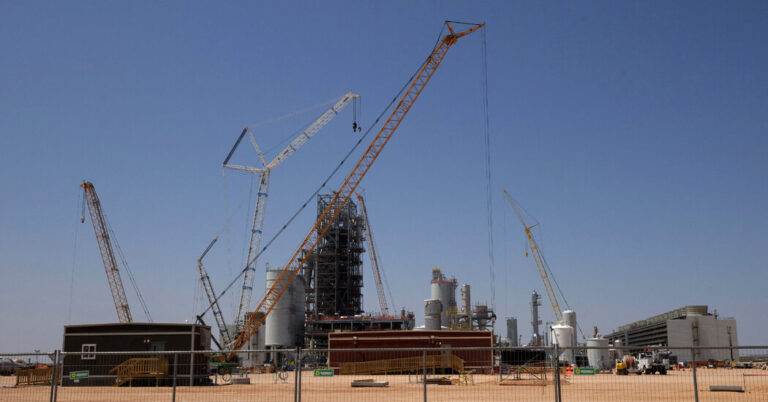 To Fight Federal Job Cuts, Energy Experts and States Try a New Argument