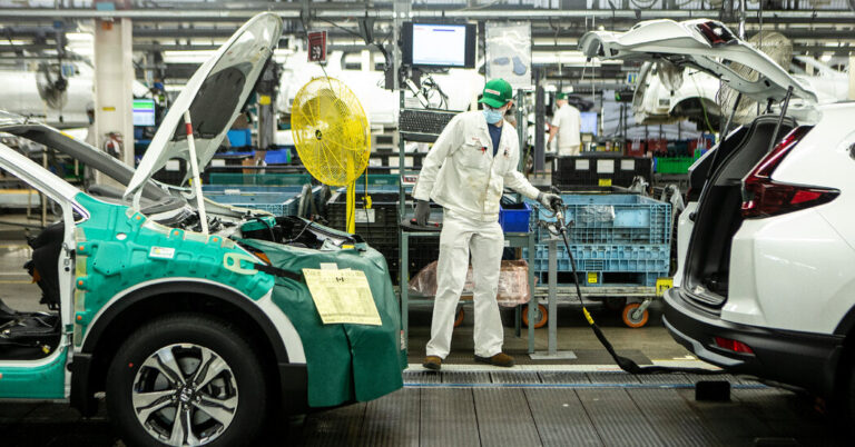 Canada Conditionally Waives Retaliatory Tariffs on U.S.-Made Cars and Trucks