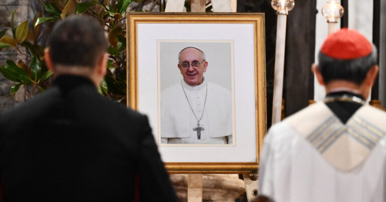 How Francis Wooed Donors – The New York Times