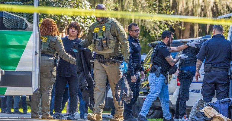 ICE Arrests Nearly 800 in Florida in Operation With Local Officers