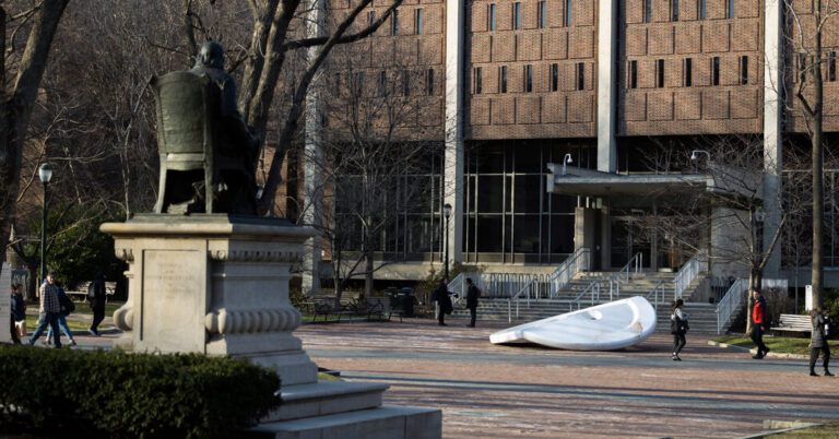 Trump Administration Live Updates: President Signs Orders Ramping Up Immigration Crackdown