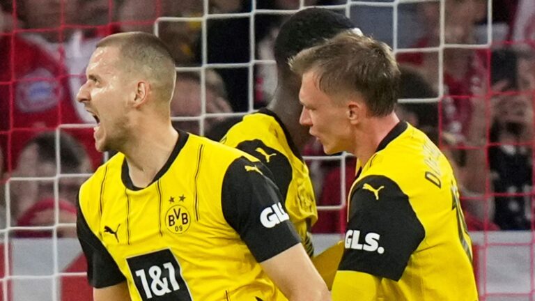 Football latest: Bayern Munich slip up as Dortmund fight back to earn point
