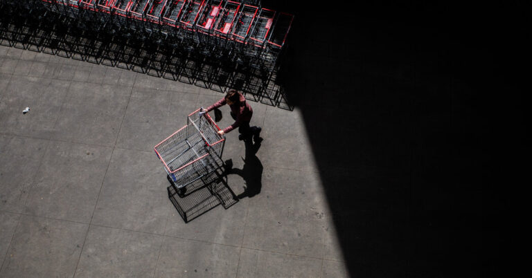 Are We Headed for Recession? Economists Look Everywhere for Signs.