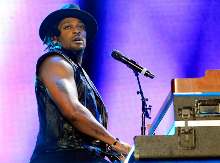 R&B legend backs out of music festival week before due to health issues