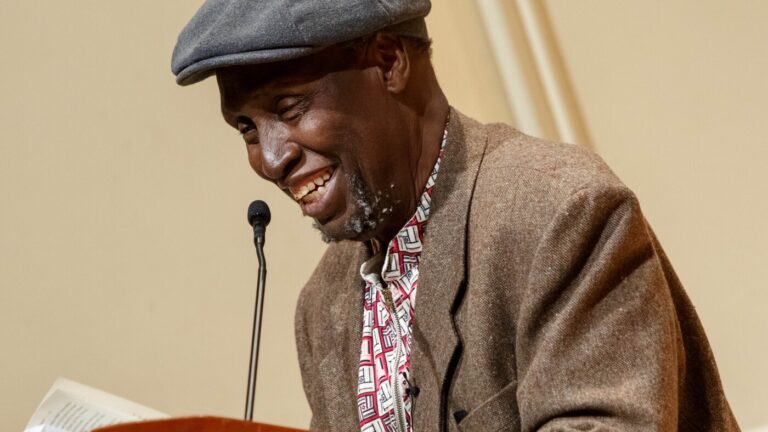 Kenyan author Ngũgĩ wa Thiong’o dead at 87 : NPR