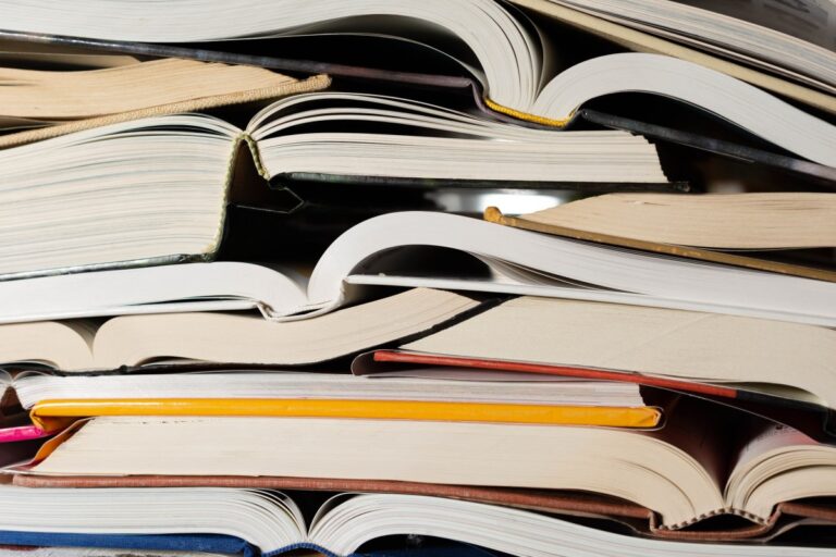 Authors call on publishers to limit their use of AI