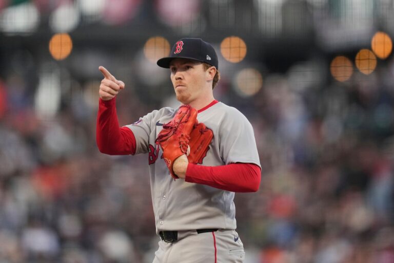 Injured Red Sox starter strikes out 8 in first rehab outing