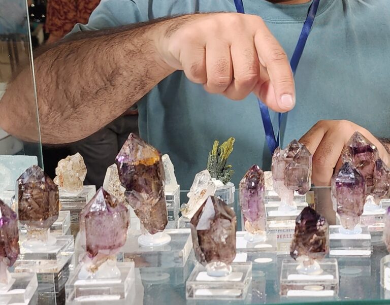 2025 Gem, Mineral & Fossil Show boulder than ever at Big E