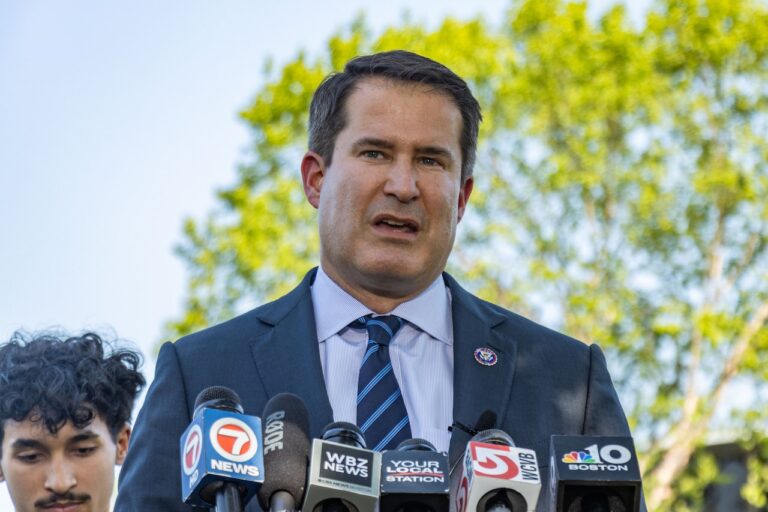 Seth Moulton challenges Ed Markey for Senate seat in 2026 generational battle