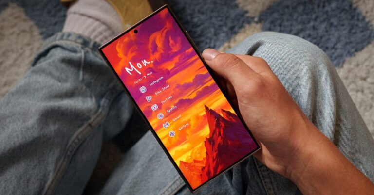 Niagara Launcher’s new themes perfectly avoid clashing with your home screen
