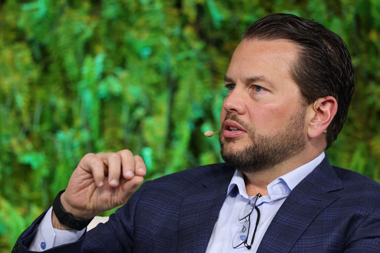 Pinterest CEO touts open source AI: ‘tremendous performance’ with reduced costs