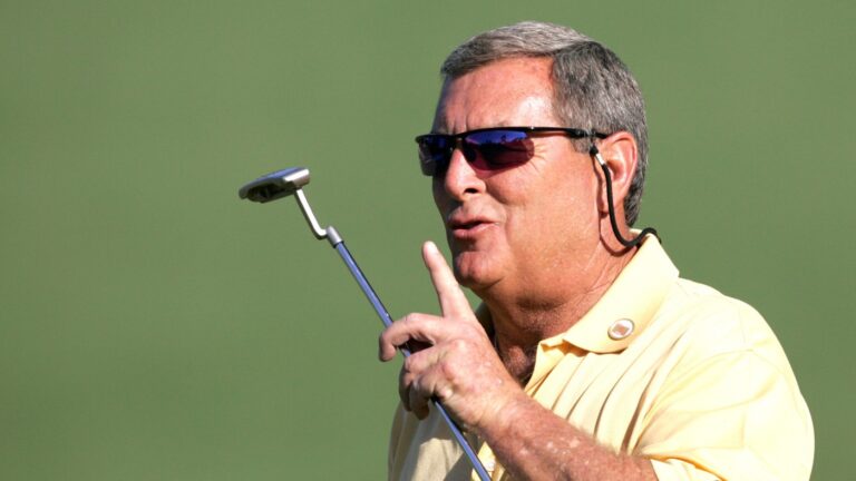 Fuzzy Zoeller, two-time golf champion, dies at 74 : NPR