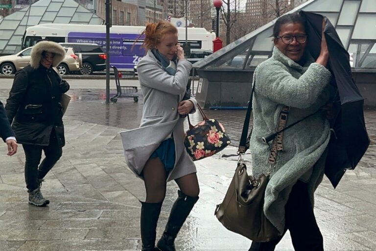 Mass. weather: Gusty winds return Saturday night