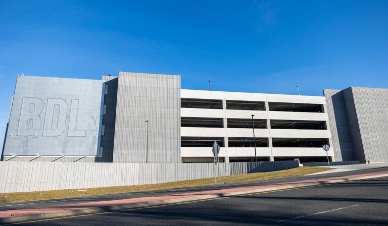 Direct flights between Hartford and Houston set to launch later this year