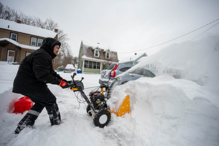 Mass. weather: Blizzard to hit Sunday with up to 2 feet of snow across parts of state